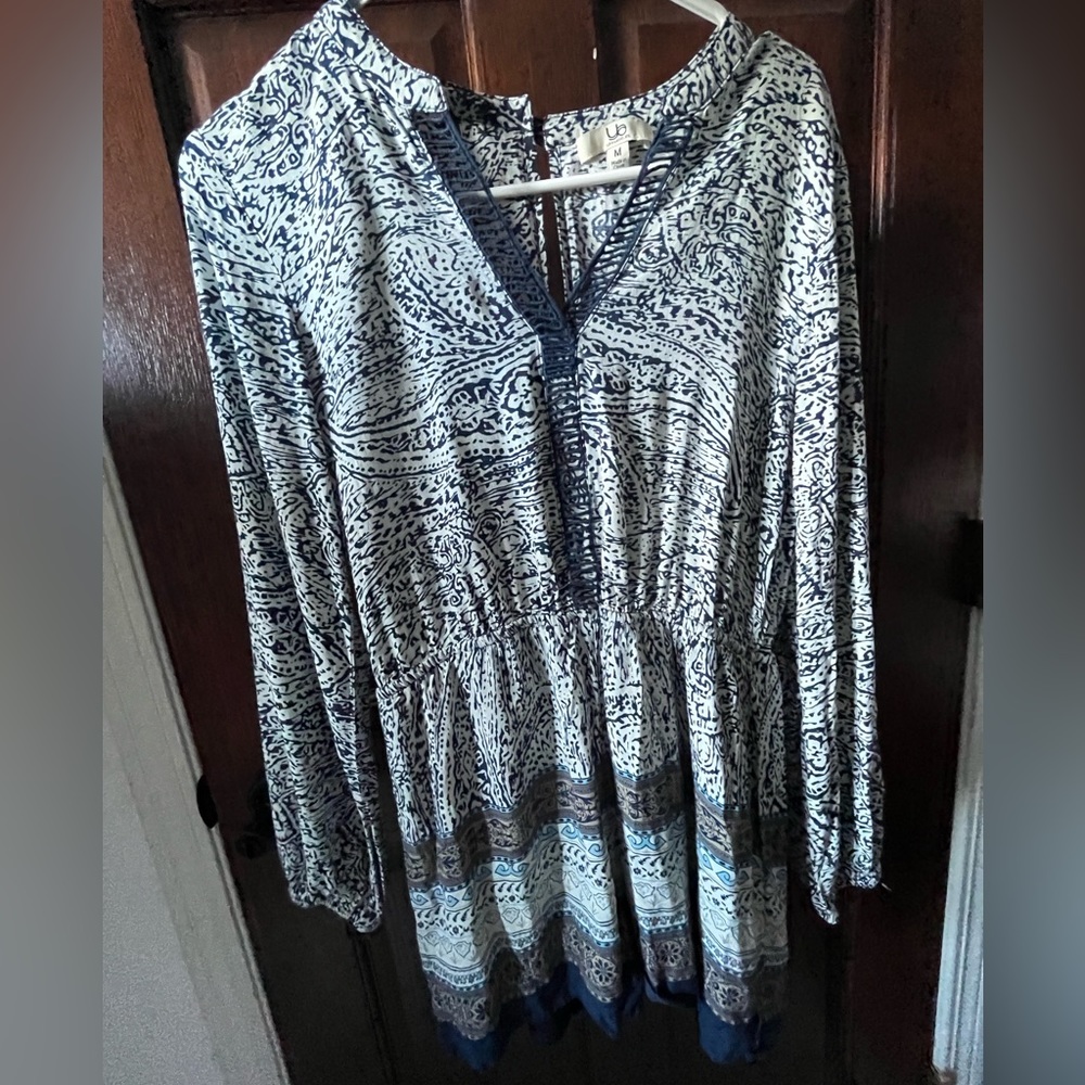 Very cute romper, looks so cute just doesn’t fit anymore